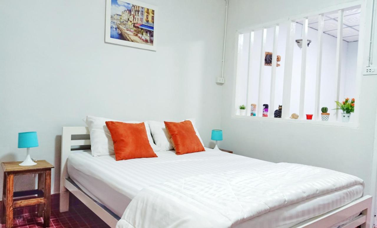 Holiday home The Whole House Not Share For 5 Guests *