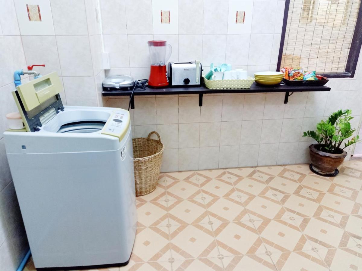 The Whole House Not Share For 5 Guests * Hat Yai
