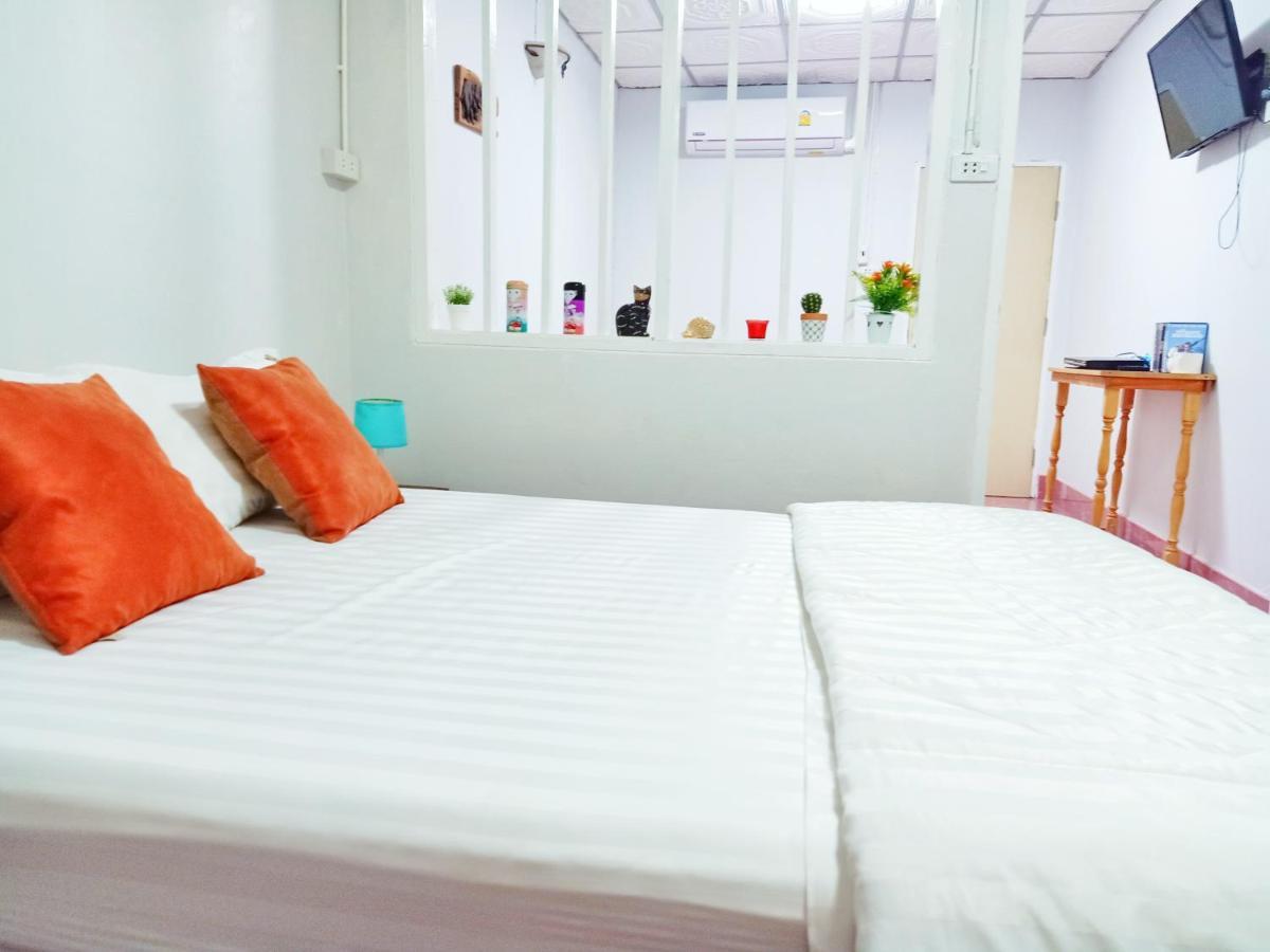 Holiday home The Whole House Not Share For 5 Guests *